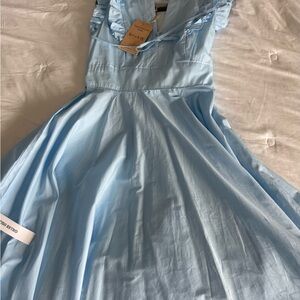Elegant Light Blue Midi Dress